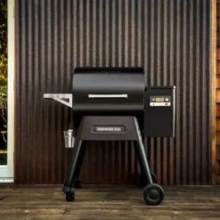 Barbecue à Pellets TRAEGER Ironwood 650 6 Barbecue à Pellets TRAEGER Ironwood 650 -Weber Promos Boutique barbecue a pellets traeger ironwood 650 noir 2